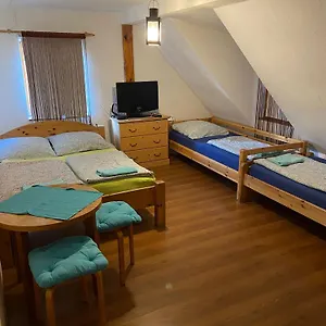 https://zirndorf-gastehaus.com-bavaria.com